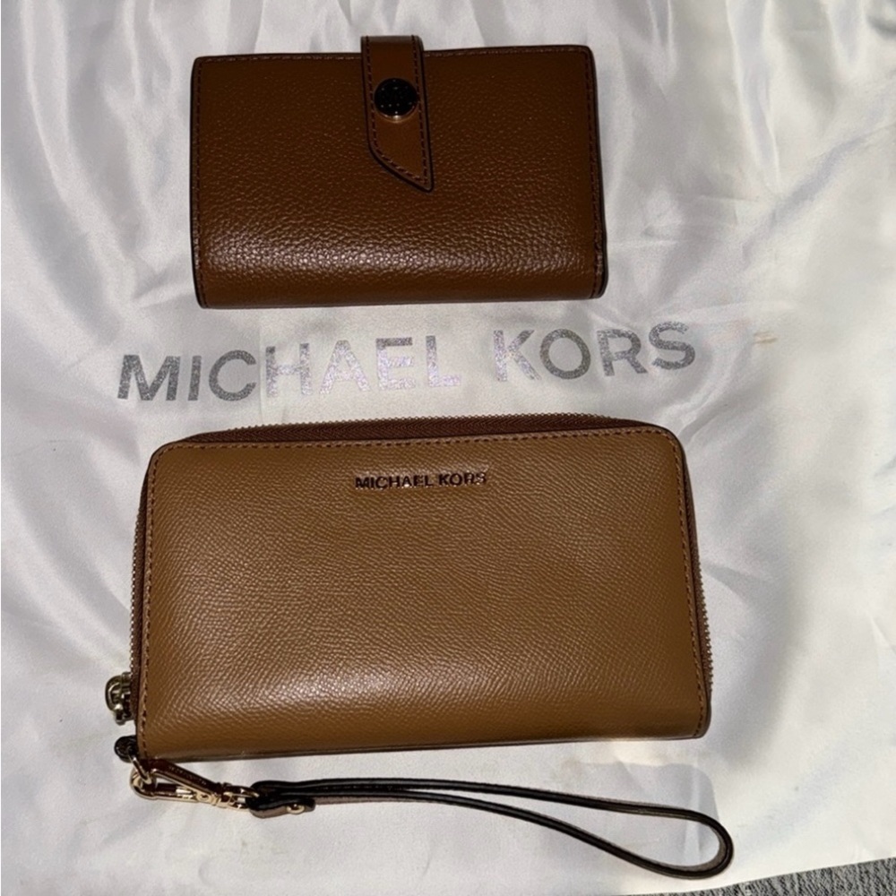 Michael Kors Bundle - Picture 2 of 12